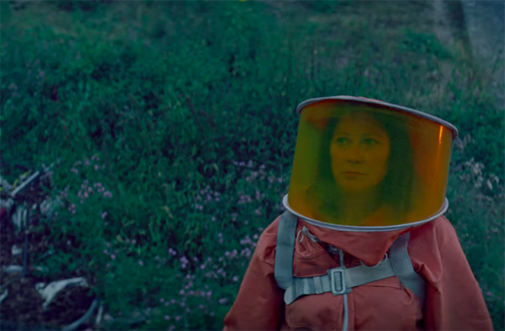Richard Ayoade directs new video for The Breeders