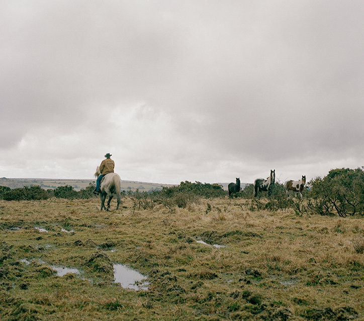 maisie-marshall-british-rodeo-photography-itsnicethat-09.jpg