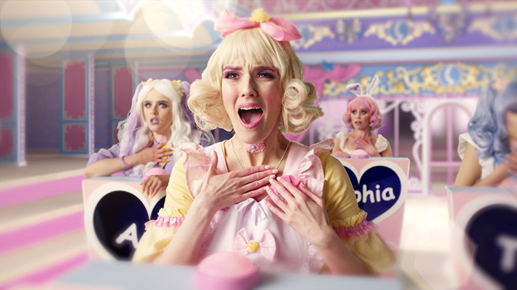 rachel-maclean-make-me-up-film-itsnicethat-07.jpg