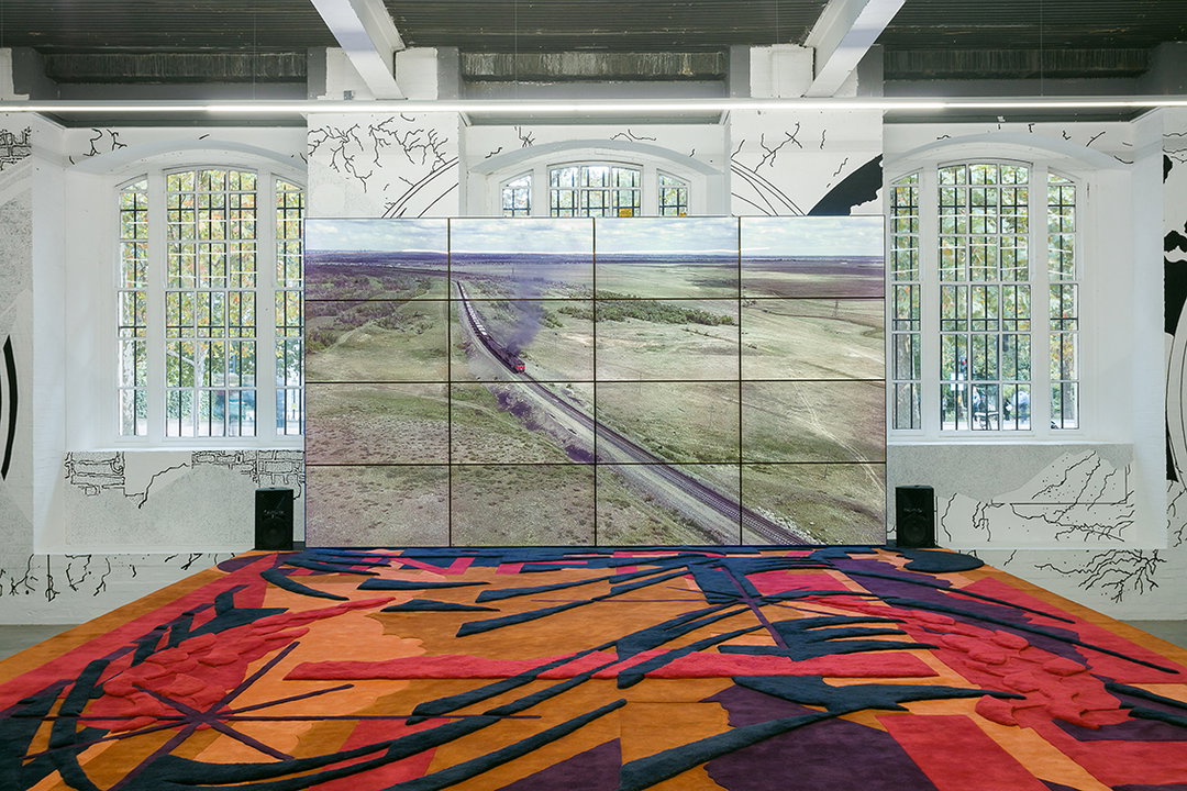 Metahaven-EDIT-Mark-Blower-181002-Metahaven-ICA-0063-Edit.jpg