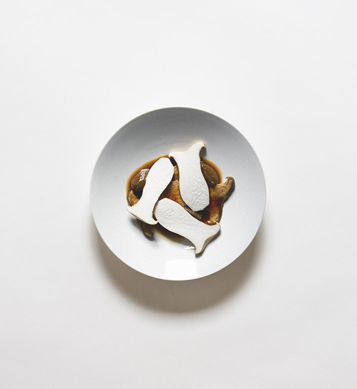 hamish-makgill-beautifully-simple-exhibition-itsnicethat-03.jpg