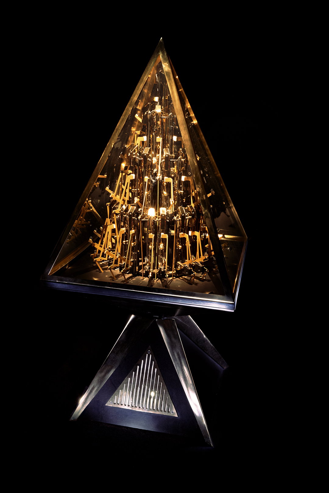 yuri-suzuki-pentagram-partner-itsnicethat-08.jpg