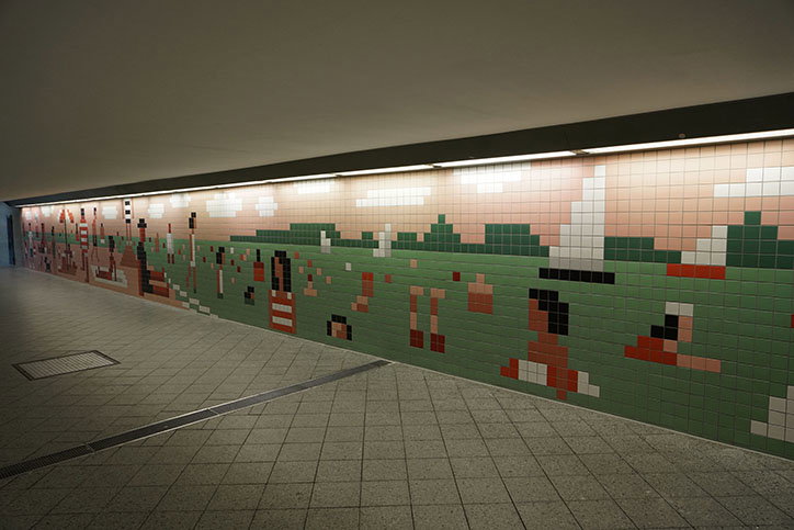 christoph-niemann-wannsee-station-art-itsnicethat-09.jpg