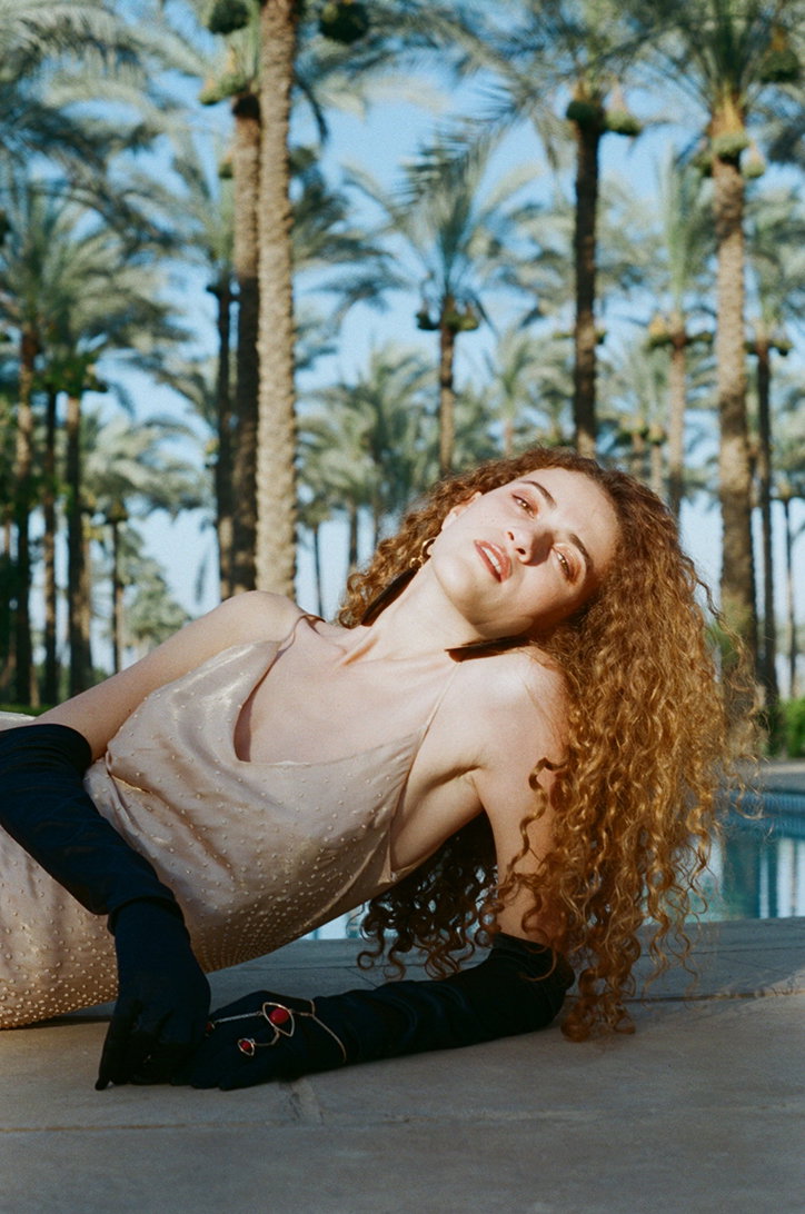 azeema-publication-itsnicethat-11.jpg