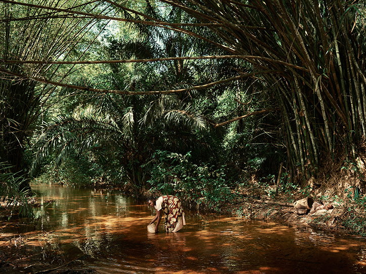 pieter-henket-congo-tales-work-photography-itsnicethat-15.jpg