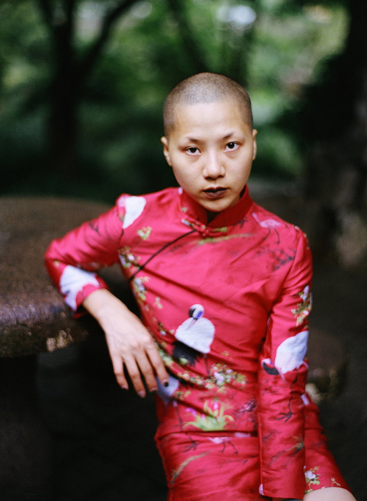 luo-yang-contemporary-chinese-girls-work-photography-itsnicethat-14.jpg