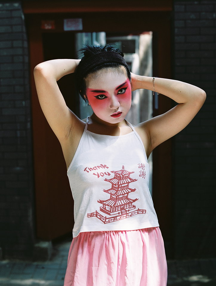 luo-yang-contemporary-chinese-girls-work-photography-itsnicethat-10.jpg