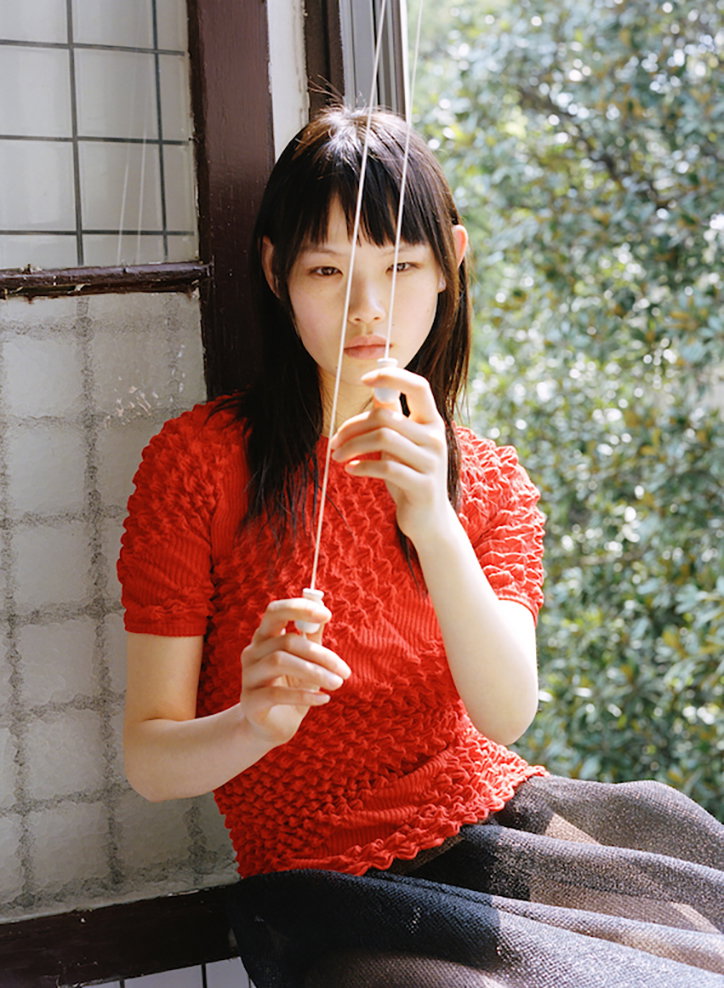 luo-yang-contemporary-chinese-girls-work-photography-itsnicethat-11.jpg