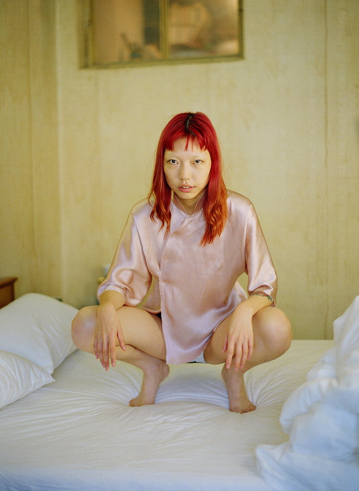 luo-yang-contemporary-chinese-girls-work-photography-itsnicethat-15.jpg