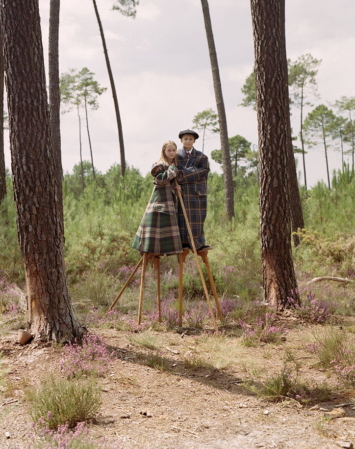 AnnaSullivan-HillandAubrey-StiltWalkers-ZeitMagazine-Photography-03.jpg