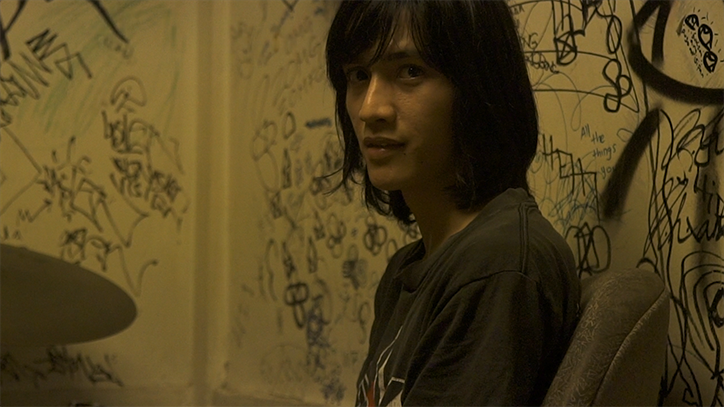 to-live-and-die-in-manila-boiler-room-work-film-itsnicethat-03.png