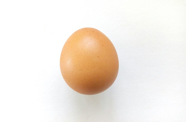 An egg beats Kylie Jenner to become the most liked Instagram photo... ever