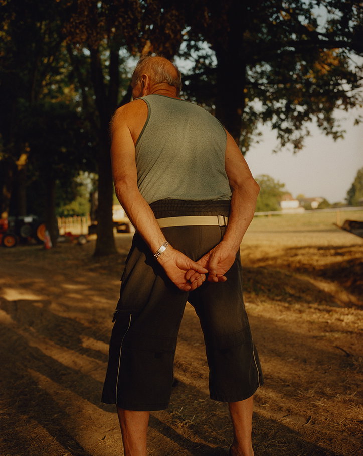 poalo-zerbini-tractor-pullling-work-photography-itsnicethat-07.jpg