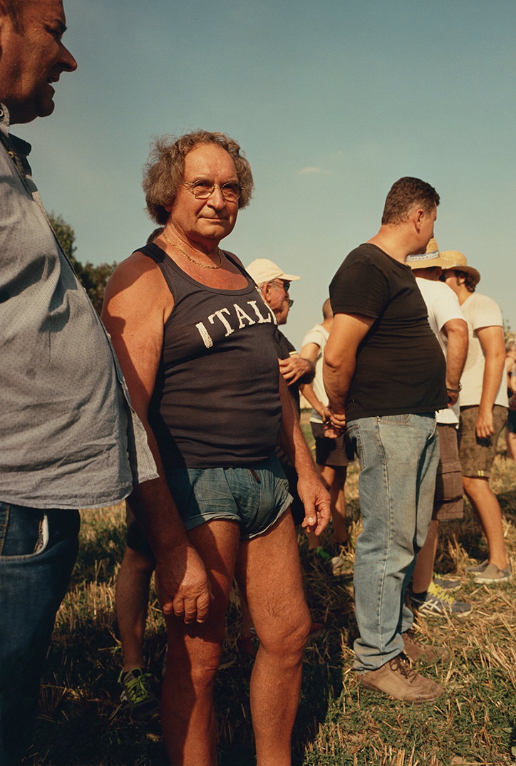 poalo-zerbini-tractor-pullling-work-photography-itsnicethat-10.jpg