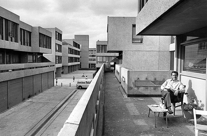 TheTownOfTomorrow50YearsofThamesmead-Publication-itsnicethat-12.jpg