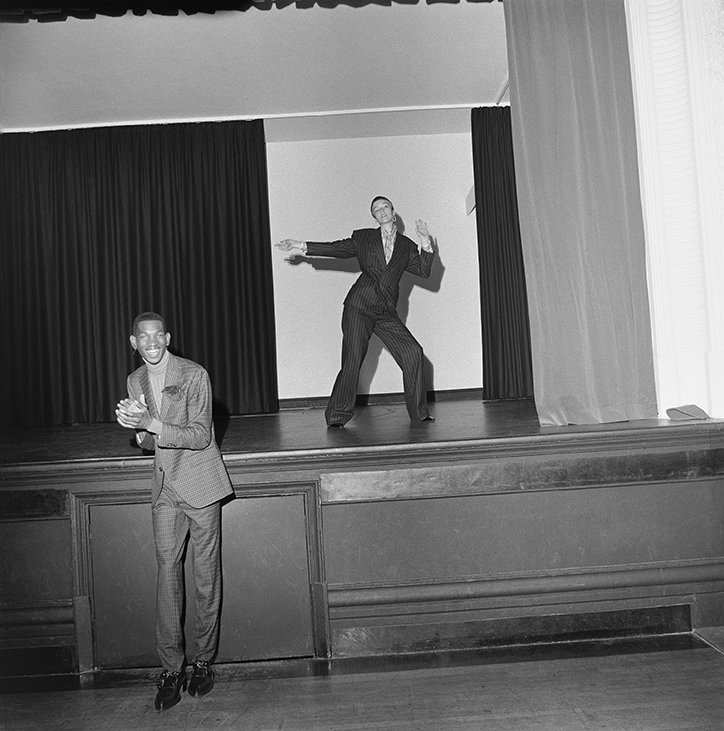 marton-perlaki-revue-work-photography-itsnicethat-02.jpg