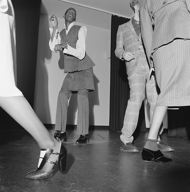 marton-perlaki-revue-work-photography-itsnicethat-10.jpg