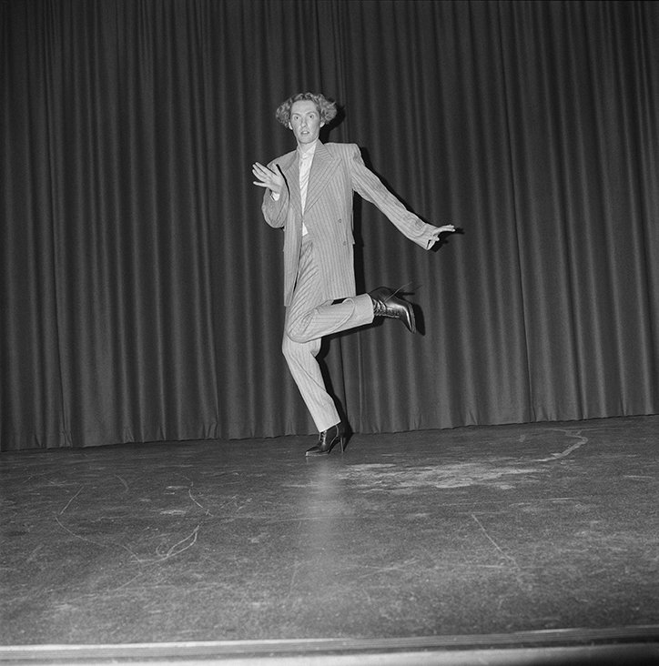 marton-perlaki-revue-work-photography-itsnicethat-12.jpg
