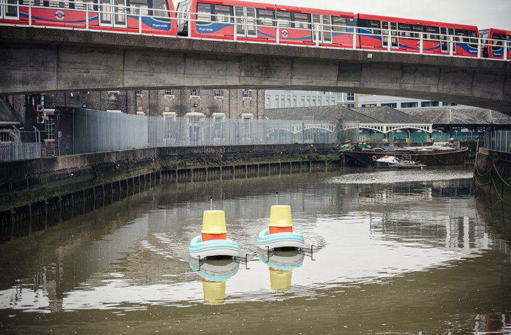 Ikea-thames-rubbish-cleaning-boat-miscellaneous-itsnicethat-03.jpg