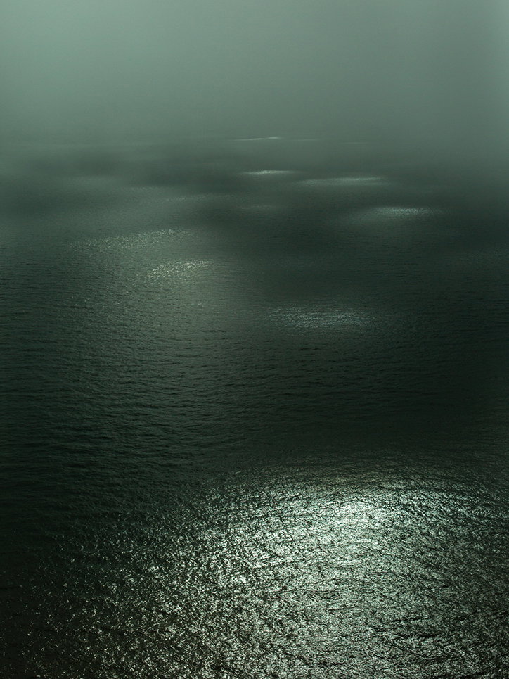 miguel-brusch-the-black-pool-photography-itsnicethat-5.jpg