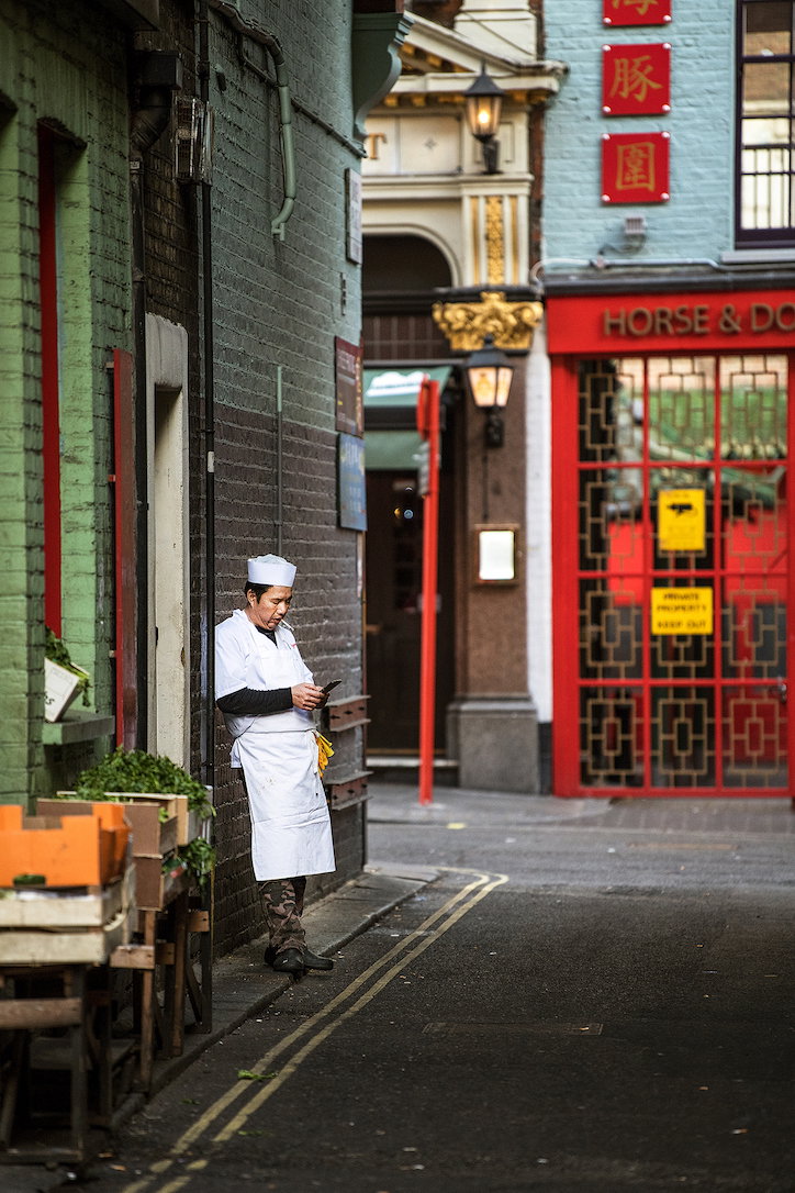 Jan-enkelmann-smoking-chefs-photography-itsnicethat-02.jpg