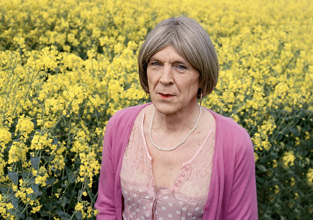 bex-day-hen-photography-itsnicethat-06.jpg