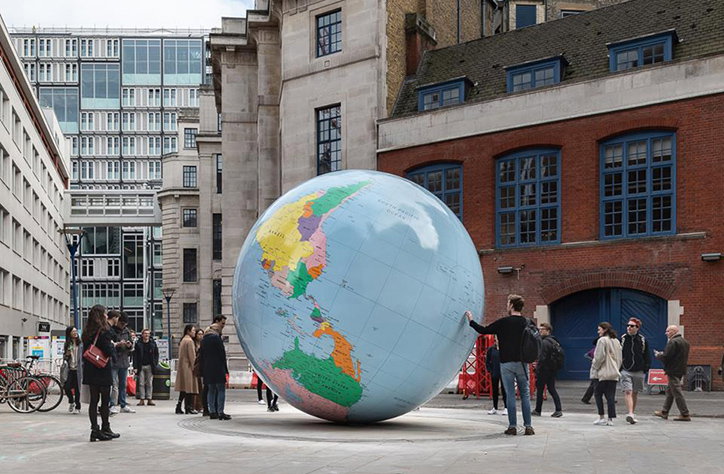 MARK-wallinger-public-sculpture-art-itsnicethat-01.jpg