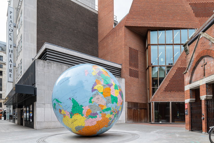 MARK-wallinger-public-sculpture-art-itsnicethat-03.JPG