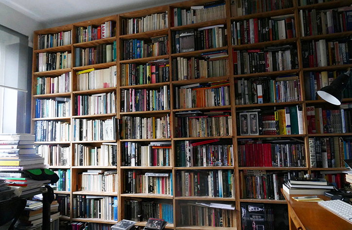 KenHollings-Bookshelf-itsnicethat-list.jpg