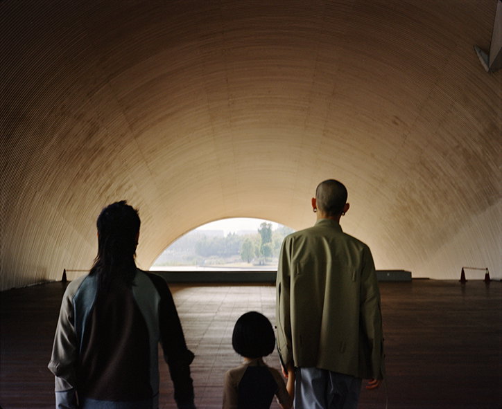 shuwei-liu-an-invitation-from-another-world-work-photography-itsnicethat-03.jpg