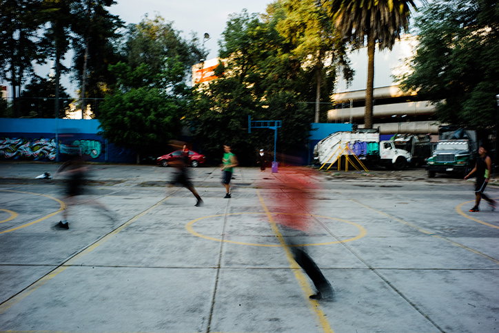 tyler-woodford-mexico-city-photography-itsnicethat-06.jpg