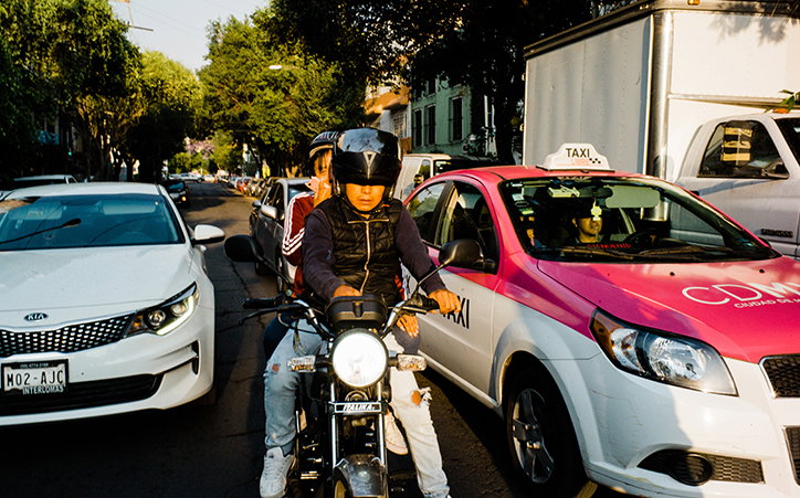 tyler-woodford-mexico-city-photography-itsnicethat-08.jpg