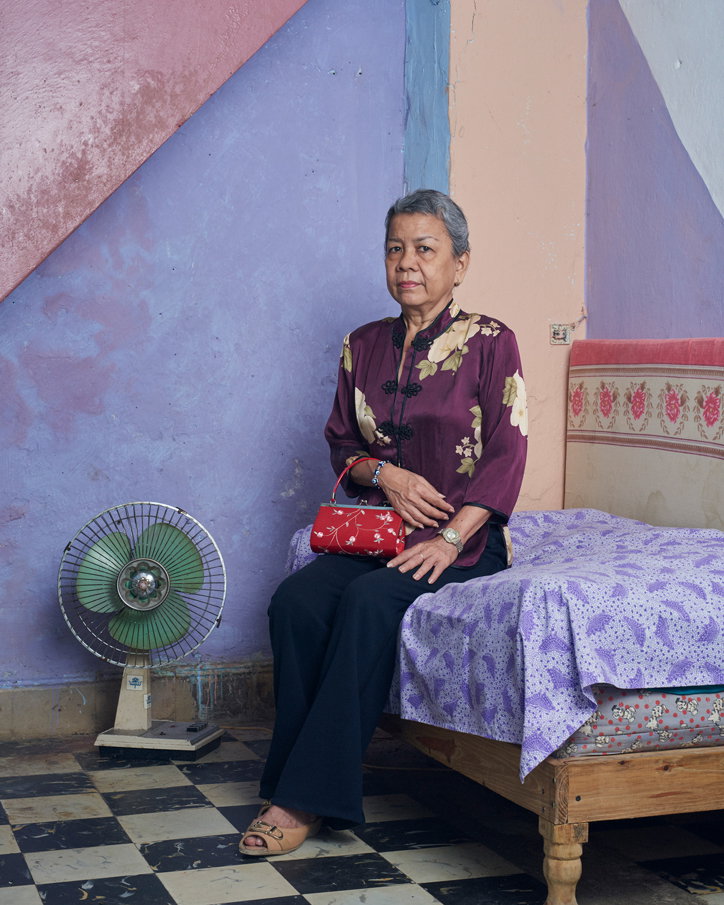 Sean-Alexander-Geraghty-Barrio-Chino-habana-photography-itsnicethat-04.jpg