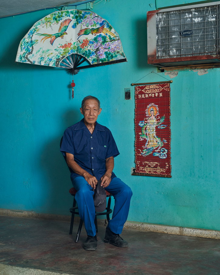 Sean-Alexander-Geraghty-Barrio-Chino-habana-photography-itsnicethat-08.jpg