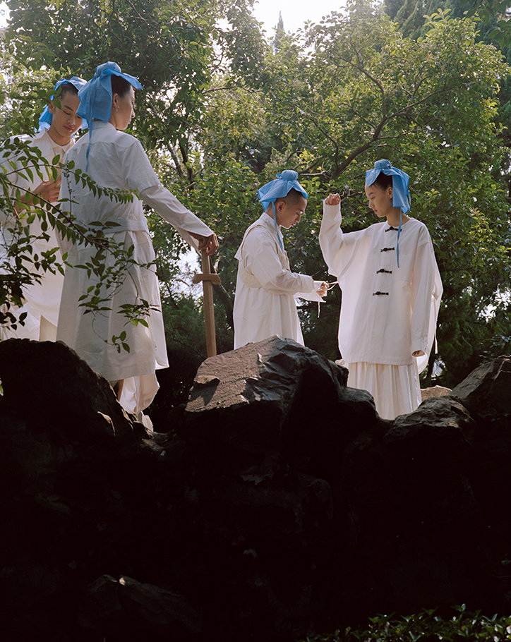 xiaopeng-yuan-television-magazine-photography-itsnicethat-5.jpg