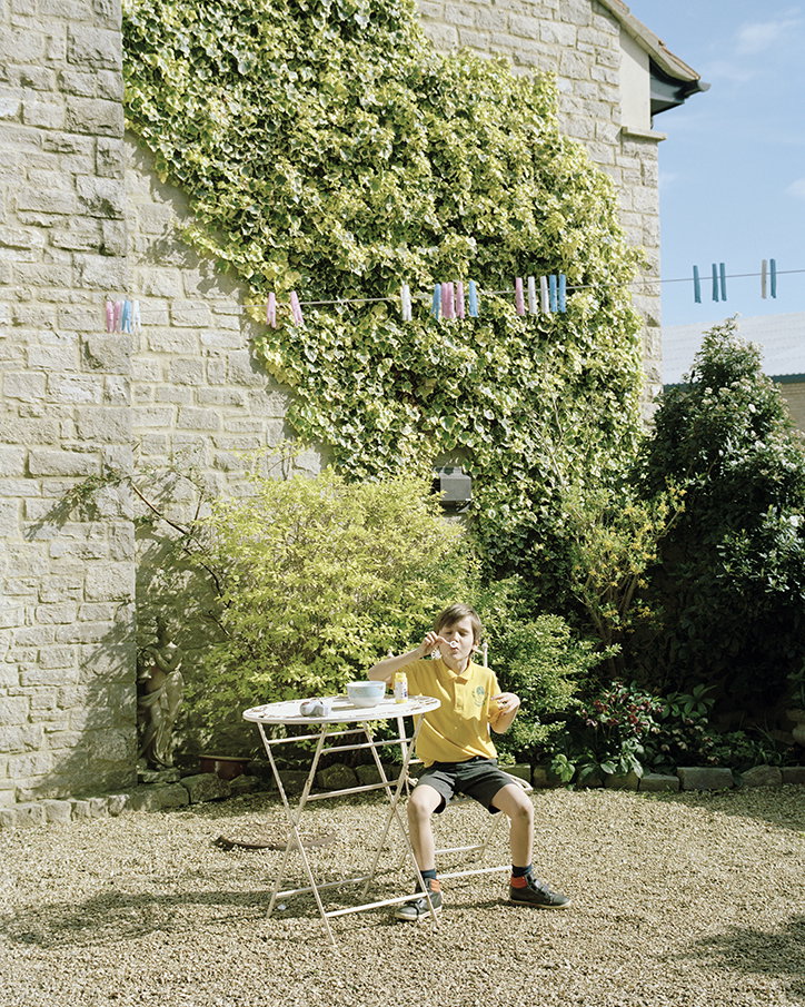 jack-orton-whispering-blooms-photography-itsnicethat-2.jpg
