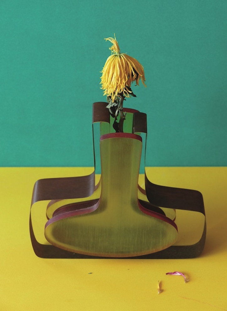 Pedro-almodovar-waiting-for-the-light-exhibition-photography-itsnicethat-03.jpg