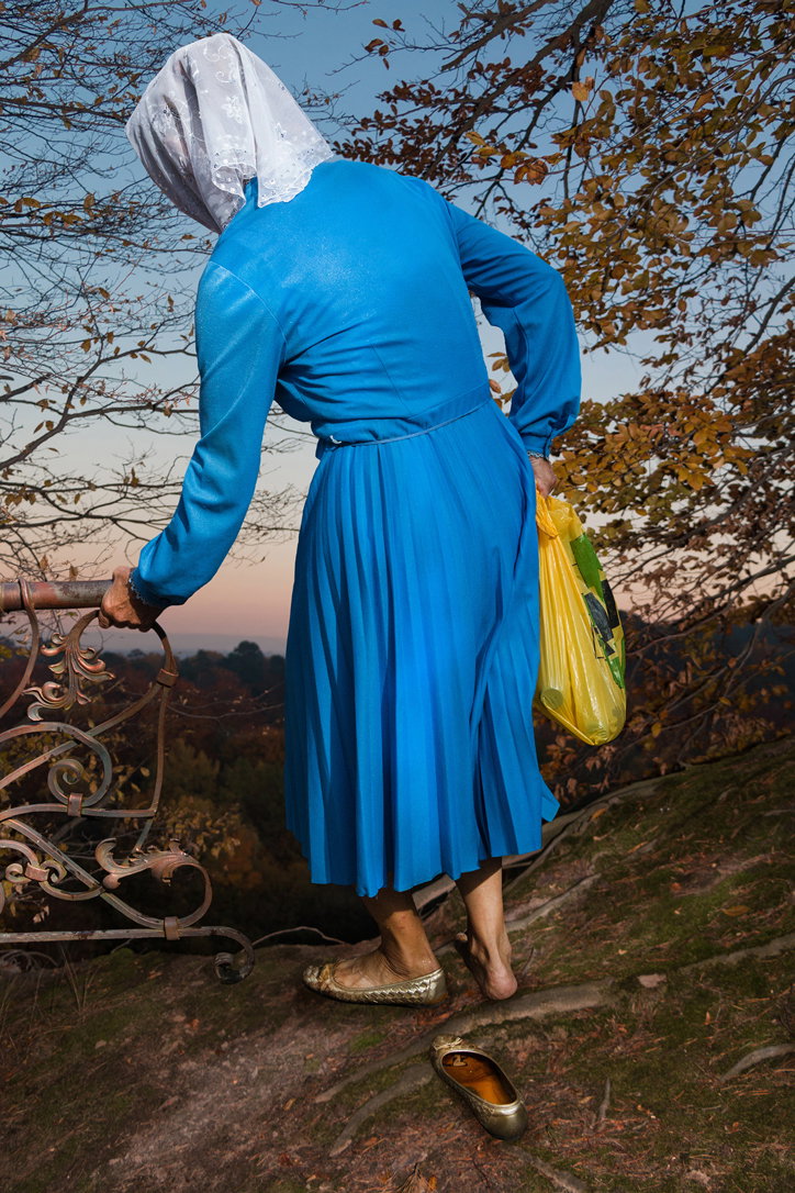 Elena_Subach_Grandmothers_on_the_Edge-of-heaven-photography-itsnicethat-05.jpg