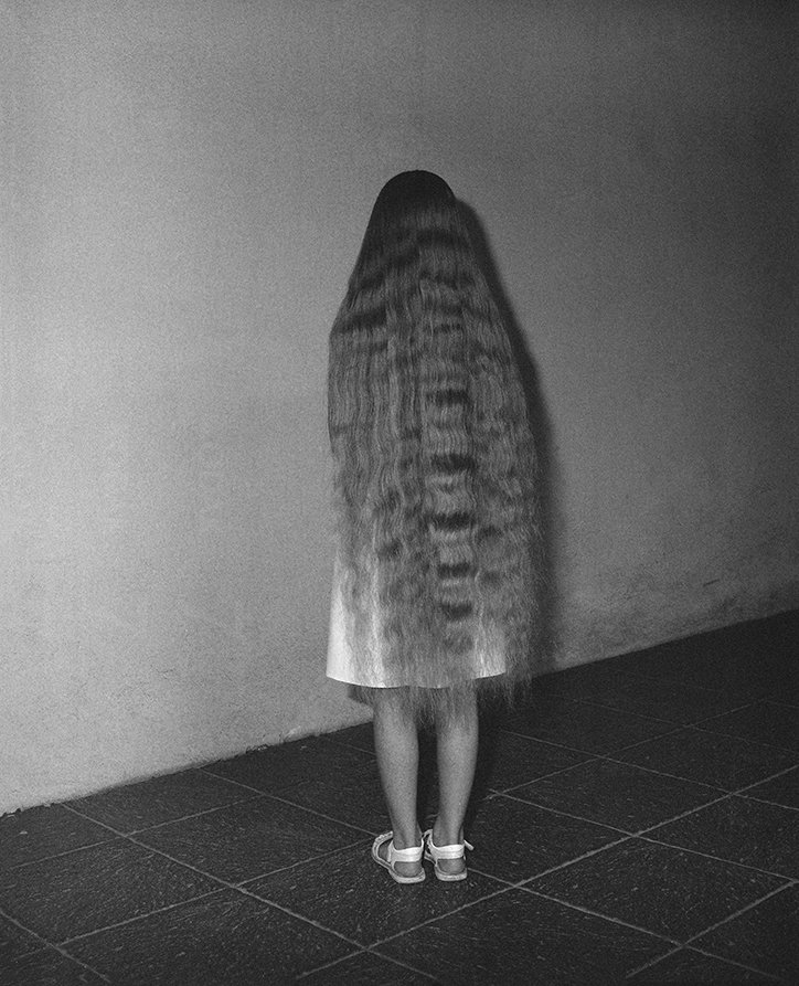 KamillaLozinska-PalmPhotoPrize2019-Photography-itsnicethat-013.jpg