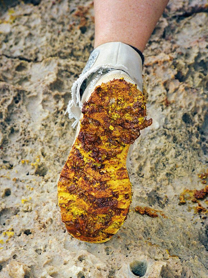 leonardo-scotti-photography-itsnicethat-14.png