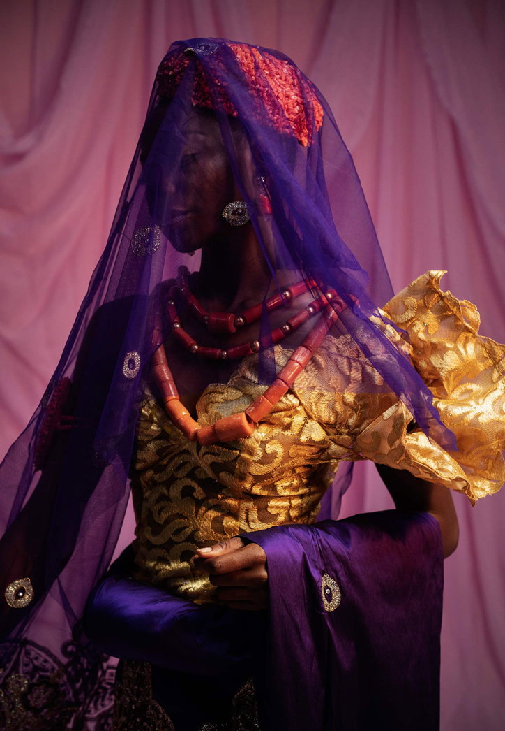 Lakin-Ogunbanwo-e-wa-wo-mi-photography-itsnicethat-05.jpg