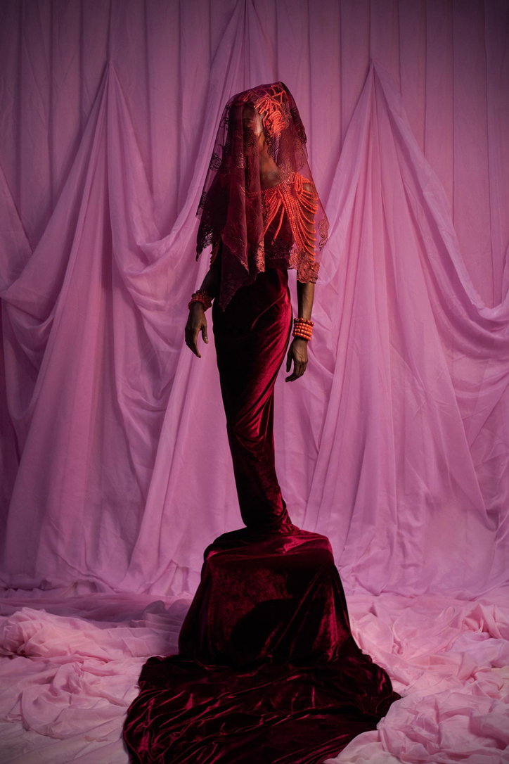 Lakin-Ogunbanwo-e-wa-wo-mi-photography-itsnicethat-04.jpg