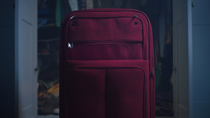 johnny-kelly-aib-suitcase-advert-animation-itsnicethat-03.jpg