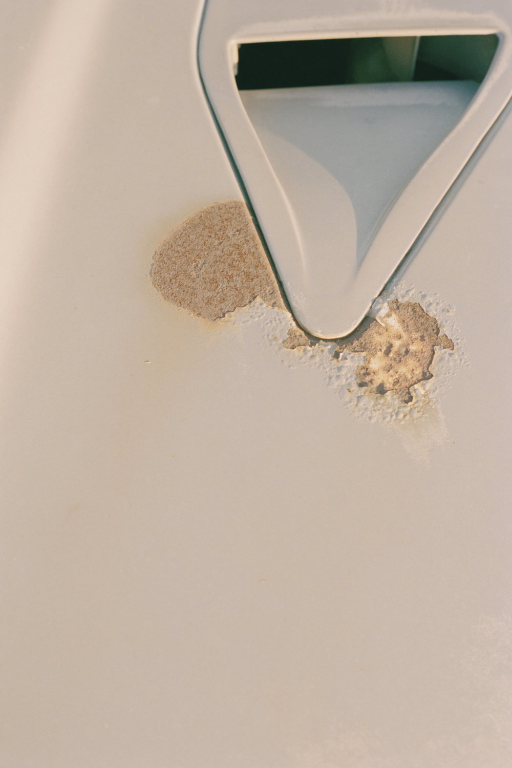 5cracks and dents - photography - itsnicethat.jpg