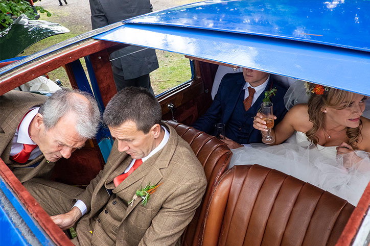 ian-weldon-i-am-not-a-wedding-photographer-photography-itsnicethat-06.jpg