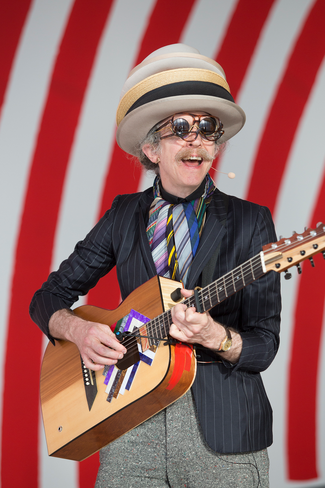 MartinCreed-Amigos-CentroBotin-InConversation-Art-itsnicethat-03.png