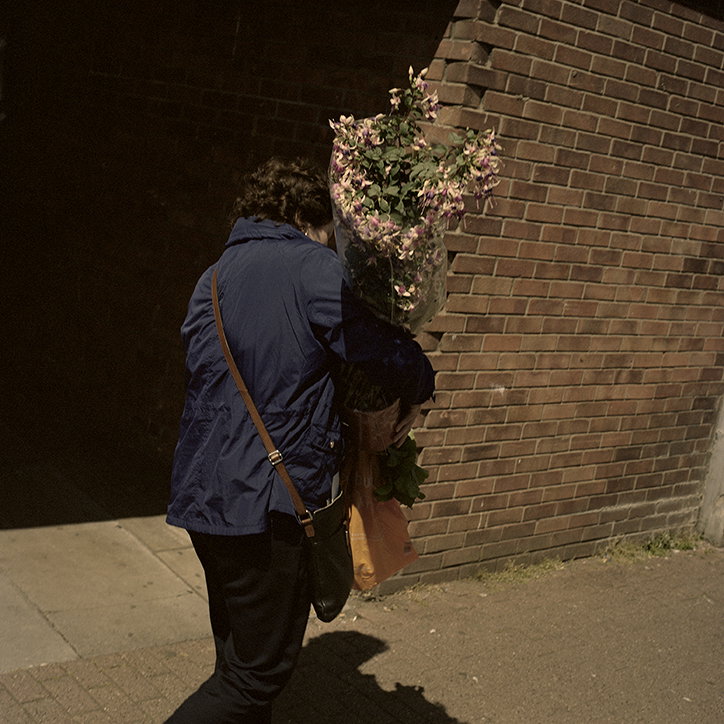 chris-hoare-i'll-be-here-with-a-smile-photography-itsnicethat-6.jpg