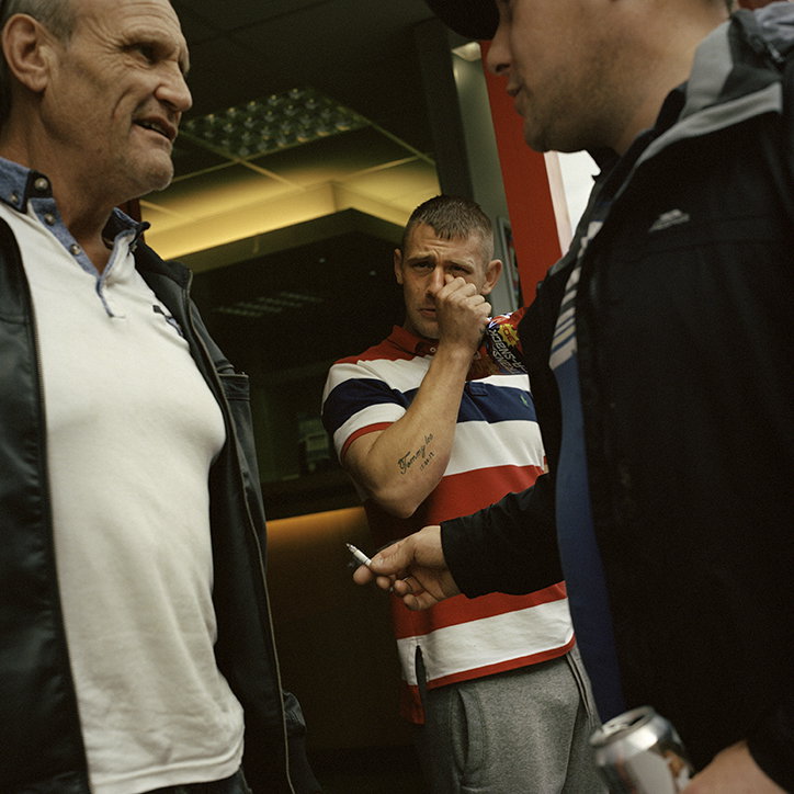 chris-hoare-i'll-be-here-with-a-smile-photography-itsnicethat-8.jpg