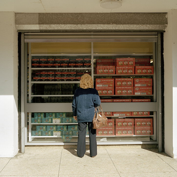 chris-hoare-i'll-be-here-with-a-smile-photography-itsnicethat-10.jpg