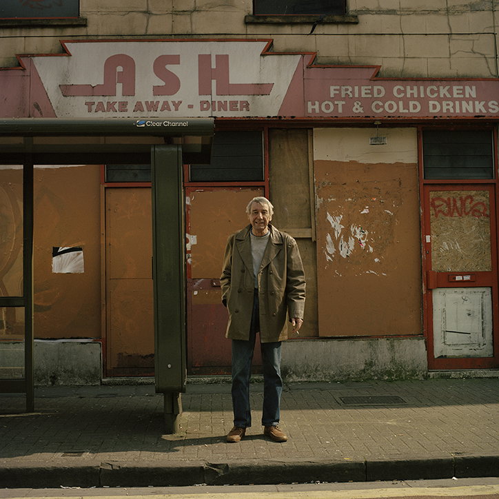 chris-hoare-i'll-be-here-with-a-smile-photography-itsnicethat-11.jpg